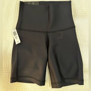 TNA Gloss cheeky 7” short XS black